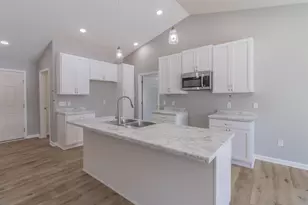 212 Leonard St, Stevens Point, WI 54482 - Photo 7