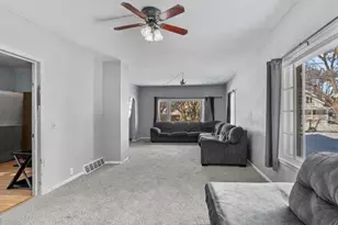 605 S Vine Ave, Marshfield, WI 54449 - Photo 13