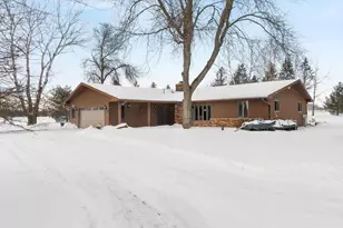 9898 W Ives St, Marshfield, WI 54449 - Photo 5