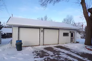 105 N Hendren Ave, Greenwood, WI 54437 - Photo 3