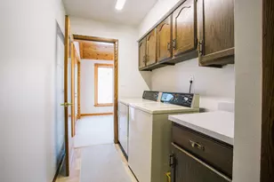 214 W Hunt St, Greenwood, WI 54437 - Photo 27