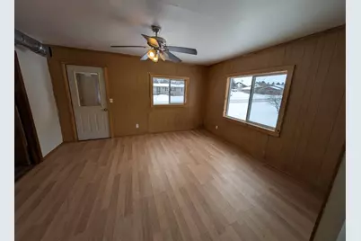 111 N Fifth Street, Abbotsford, WI 54405 - Photo 5