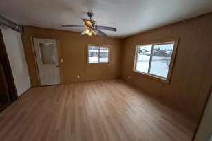 111 N 5th St, Abbotsford, WI 54405 - Photo 5