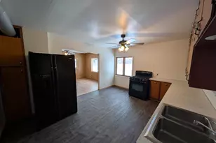 111 N 5th St, Abbotsford, WI 54405 - Photo 7