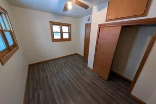 111 N 5th St, Abbotsford, WI 54405 - Photo 9