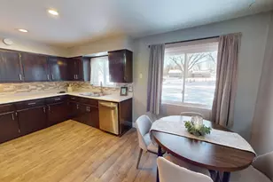 2001 S Maple Ave, Marshfield, WI 54449 - Photo 9