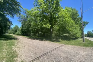 2340 Carey St, Wisconsin Rapids, WI 54494 - Photo 3