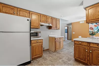 1051 Custer Square, Stevens Point, WI 54482 - Photo 19