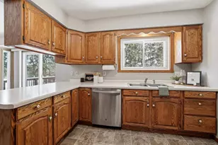 1051 Custer Square, Stevens Point, WI 54482 - Photo 17