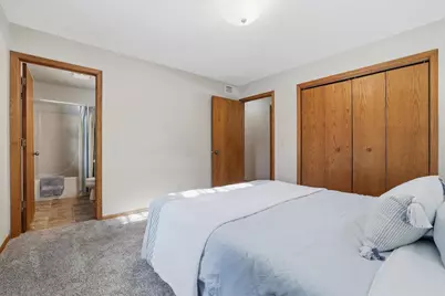 1051 Custer Square, Stevens Point, WI 54482 - Photo 25