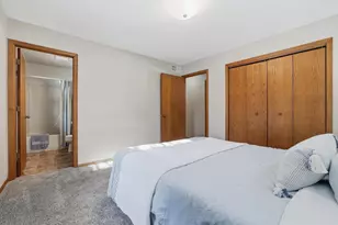 1051 Custer Square, Stevens Point, WI 54482 - Photo 25