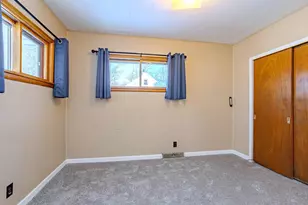 1123 S 14th Ave, Wausau, WI 54401 - Photo 11