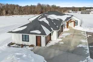 212508 Sturm Rd, Stratford, WI 54484 - Photo 5