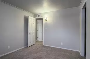 1241 S 11th Ave, Wausau, WI 54401 - Photo 37