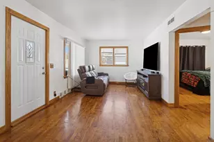 3009 Algoma St, Stevens Point, WI 54481 - Photo 5