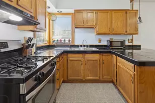 3009 Algoma St, Stevens Point, WI 54481 - Photo 3