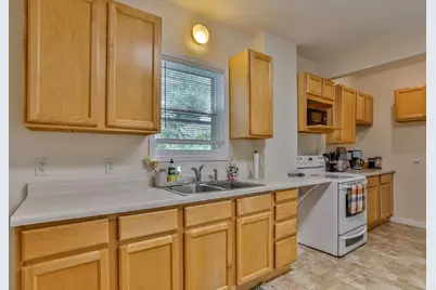 729 Jefferson Street, Wausau, WI 54403 - Photo 11