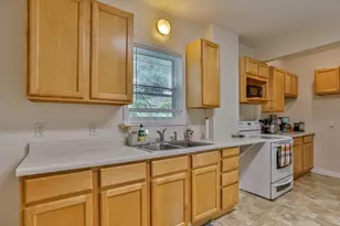 729 Jefferson St, Wausau, WI 54403 - Photo 11