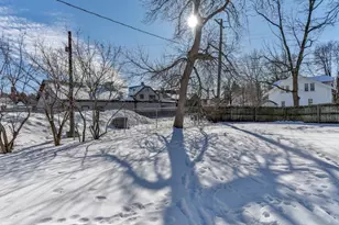 729 Jefferson St, Wausau, WI 54403 - Photo 5