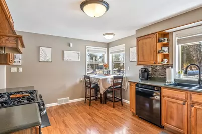 2800 River Drive, Plover, WI 54467 - Photo 11