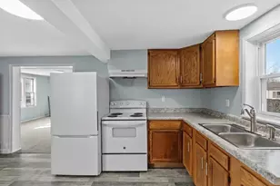 1016 Portage St, Stevens Point, WI 54481 - Photo 3