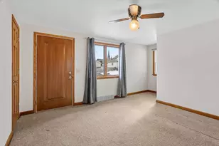 406 N Spruce Ave, Marshfield, WI 54449 - Photo 3