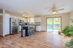 1225 Young St, Wausau, WI 54403 - Photo 11