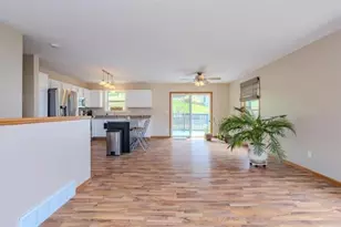 1225 Young St, Wausau, WI 54403 - Photo 9