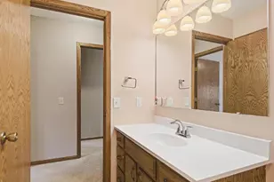 1307 N Wood Ave, Marshfield, WI 54449 - Photo 15