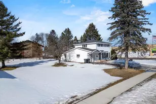 609 N 2nd St, Colby, WI 54421 - Photo 3