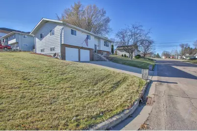 1005 5th Street, Marathon, WI 54448 - Photo 5