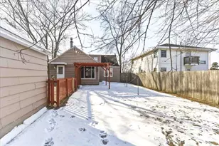 321 6th St S, Wisconsin Rapids, WI 54494 - Photo 9