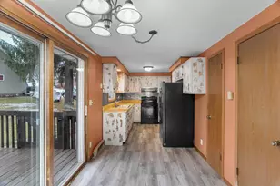 508 Hemlock St, Marathon, WI 54448 - Photo 9