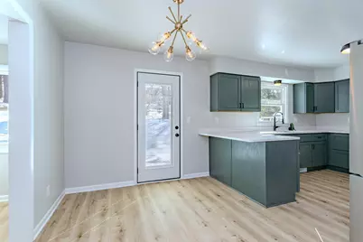 819 Winton Street, Wausau, WI 54403 - Photo 9