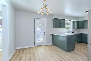 819 Winton St, Wausau, WI 54403 - Photo 9