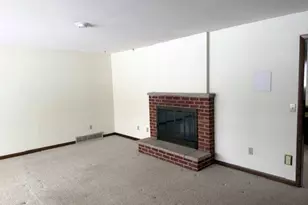 521 N Auburn Ave, Marshfield, WI 54449 - Photo 3