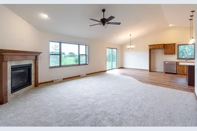 5589 Forest Creek Road, Stevens Point, WI 54482 - Photo 7