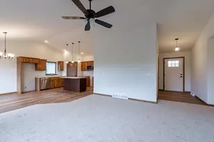 5589 Forest Creek Rd, Stevens Point, WI 54482 - Photo 9