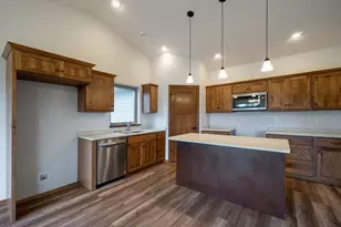 5589 Forest Creek Rd, Stevens Point, WI 54482 - Photo 15