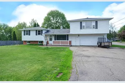 204 E Chesak Avenue, Edgar, WI 54426 - Photo 3