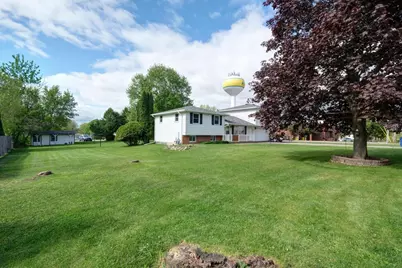 204 E Chesak Avenue, Edgar, WI 54426 - Photo 9