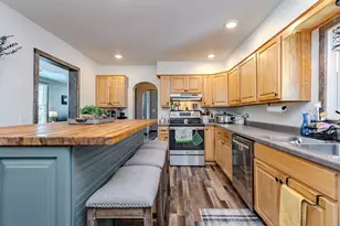 1002 E 7th St, Merrill, WI 54452 - Photo 3