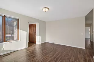 921 Jefferson St, Wisconsin Rapids, WI 54495 - Photo 5