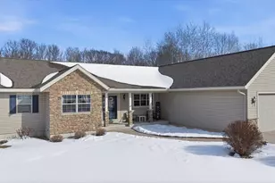 105428 Woodridge Dr, Marshfield, WI 54449 - Photo 9
