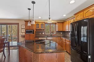 5570 Applewood Ct, Stevens Point, WI 54482 - Photo 5