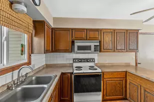 610 S Biron Dr, Wisconsin Rapids, WI 54494 - Photo 7