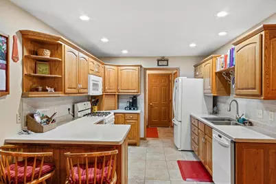 4621 Ridgeview Court, Wisconsin Rapids, WI 54494 - Photo 9