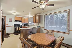 806-808 E Vilas Street #808 E Vilas Sr, Marshfield, WI 54449 - Photo 5