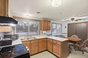 806-808 E Vilas Street #808 E Vilas Sr, Marshfield, WI 54449 - Photo 5