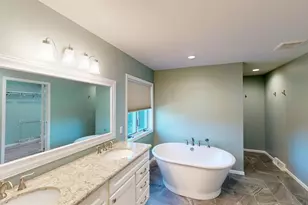 2112 W 3rd St, Marshfield, WI 54449 - Photo 47
